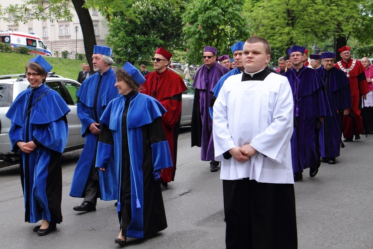 Procesja z Wawelu na Skałkę 2019