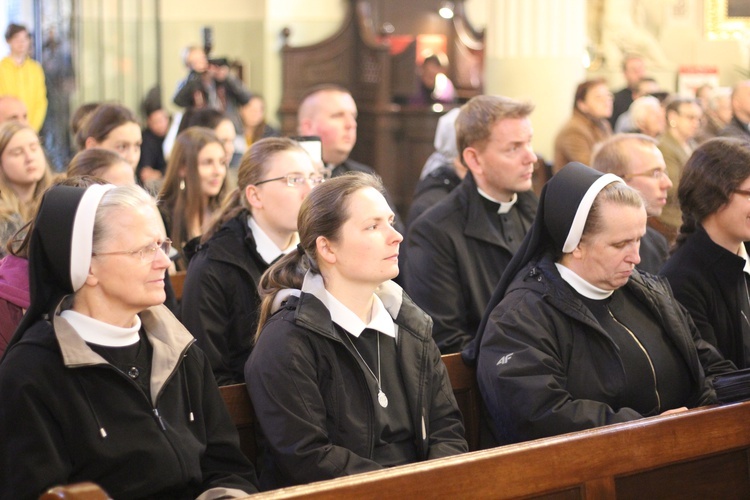 XV Diecezjalne czuwanie młodzieży w intencji powołań