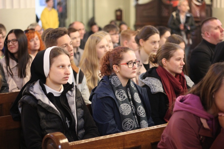 XV Diecezjalne czuwanie młodzieży w intencji powołań