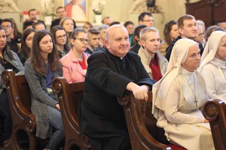 XV Diecezjalne czuwanie młodzieży w intencji powołań