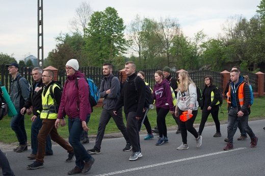 XVI Nocna Pielgrzymka z Piekar Śl. na Jasną Górę
