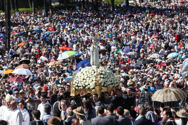 Blisko 250 tys. osób na uroczystościach w Fatimie