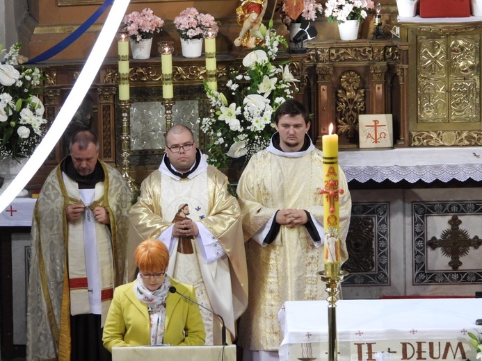 Święcenia i prymicje w kłodzkiej parafii - cz. 01