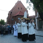 Nabożeństwo fatimskie w archikatedrze wrocławskiej w 102. rocznicę objawień w Fatimie