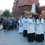 Nabożeństwo fatimskie w archikatedrze wrocławskiej w 102. rocznicę objawień w Fatimie