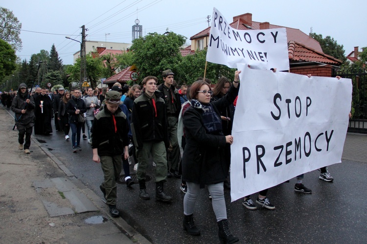 Marsz przeciwko przemocy. Po zabójstwie ucznia w Wawrze