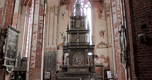 Największy kamienny ołtarz wygląda tak jak w 1612 roku.