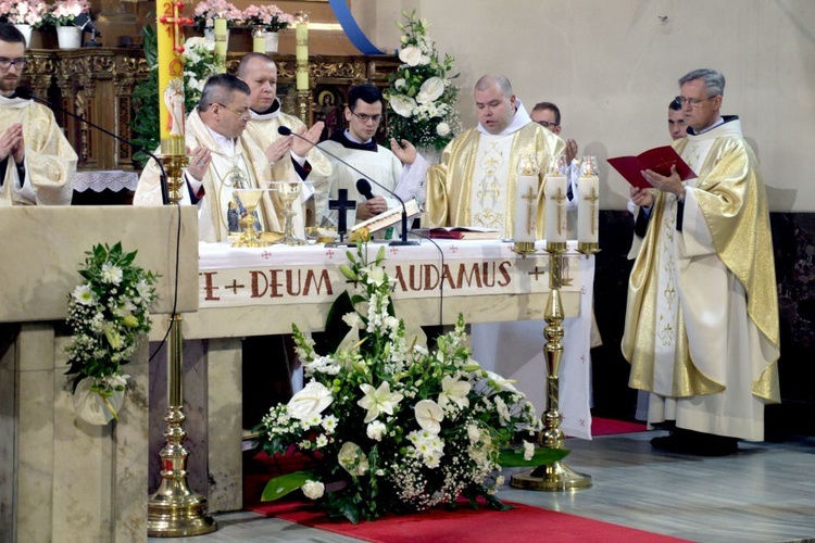 Święcenia i prymicje w kłodzkiej parafii - cz. 02