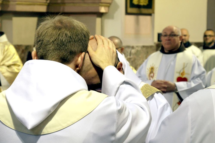 Święcenia i prymicje w kłodzkiej parafii - cz. 02