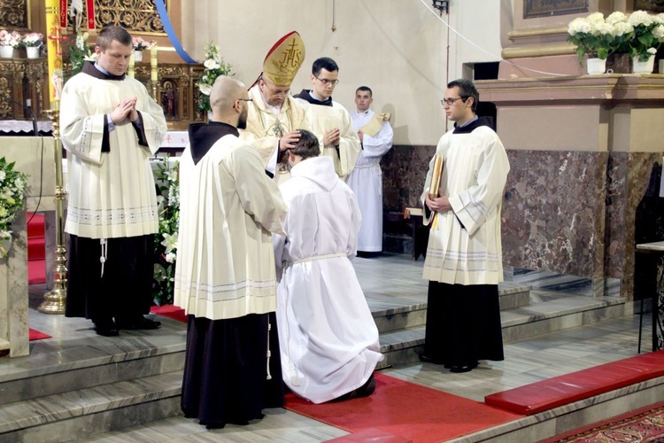 Święcenia i prymicje w kłodzkiej parafii - cz. 02