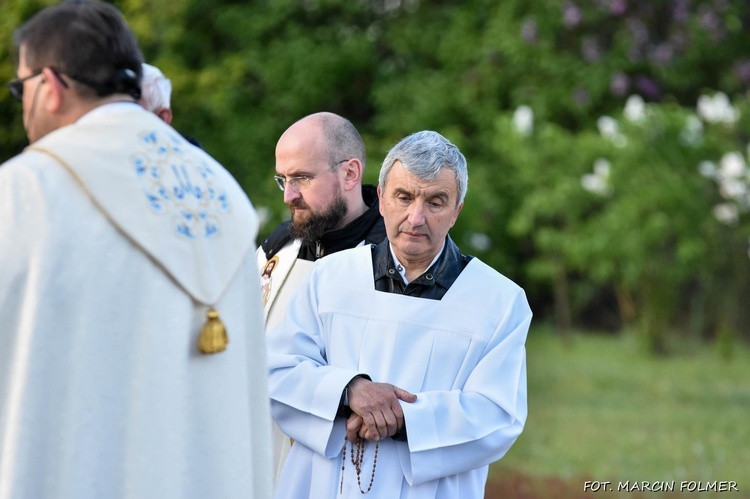 Procesja ku czci Matki Bożej Fatimskiej w Miliczu 