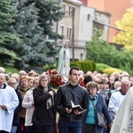 Procesja ku czci Matki Bożej Fatimskiej w Miliczu 