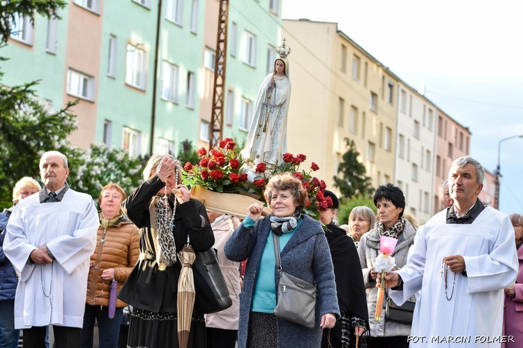 Procesja ku czci Matki Bożej Fatimskiej w Miliczu 