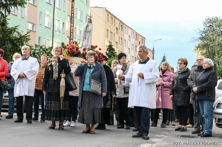 Procesja ku czci Matki Bożej Fatimskiej w Miliczu 