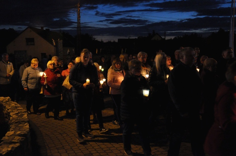 Poświęcenie kaplicy w Opolu Grudzicach