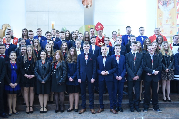 Bierzmowanie w Łękach Górnych