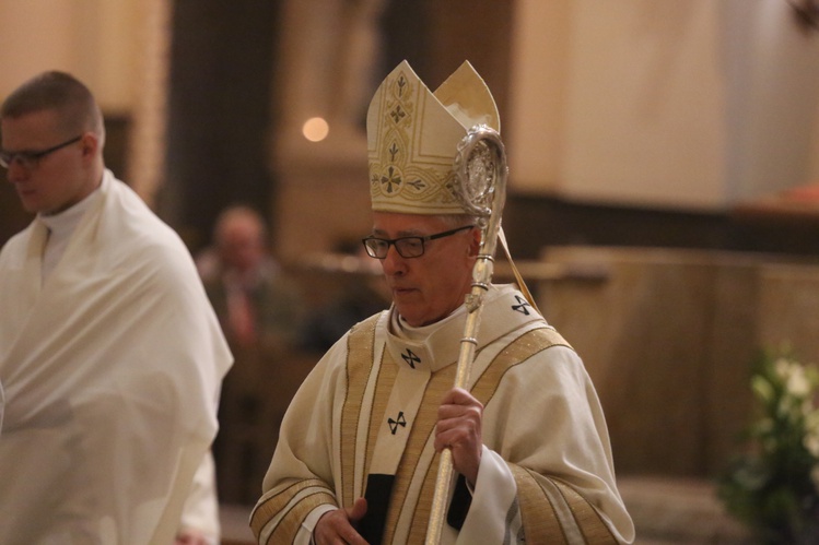 Eucharystia w intencji bp. Adama Wodarczyka i rocznika święceń 1994