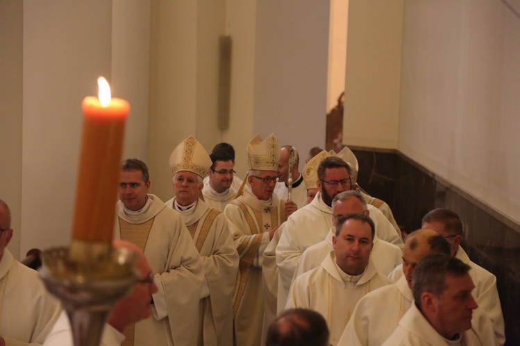 Eucharystia w intencji bp. Adama Wodarczyka i rocznika święceń 1994