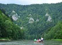 Tragedia na spływie przełomem Dunajca - nie żyje flisak