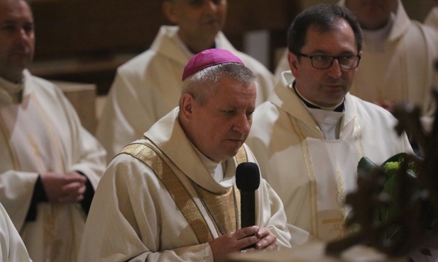 Katowice. Jubileusz 25-lecia kapłaństwa bp. Adama Wodarczyka i rocznika święceń 1994