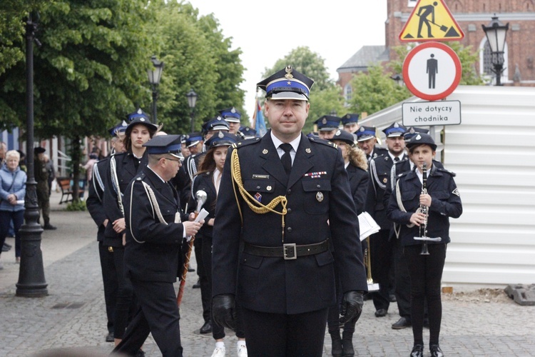 Wojewódzki Dzień Strażaka w Kutnie