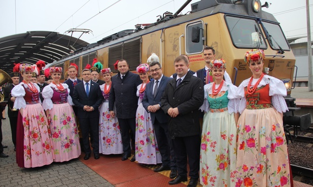 Katowice. Wyruszył "Pociąg do Śląska. Śląsk dla Polski"