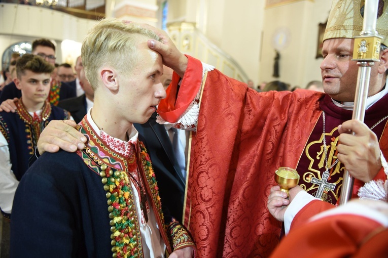 Bierzmowanie w Podegrodziu