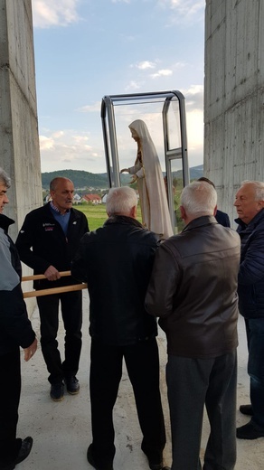 Intronizacja figury Matki Bożej w Bielawie