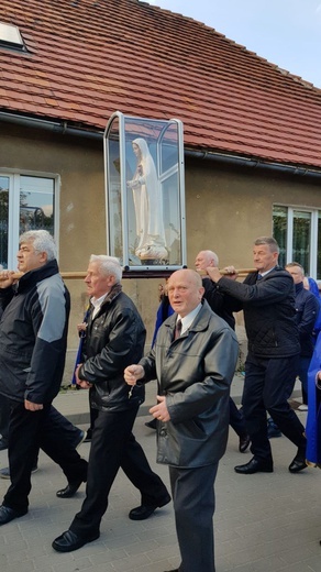 Intronizacja figury Matki Bożej w Bielawie