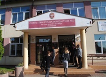 Stalowa Wola, ZSP nr 3. Kształci obecnie 570 uczniów.