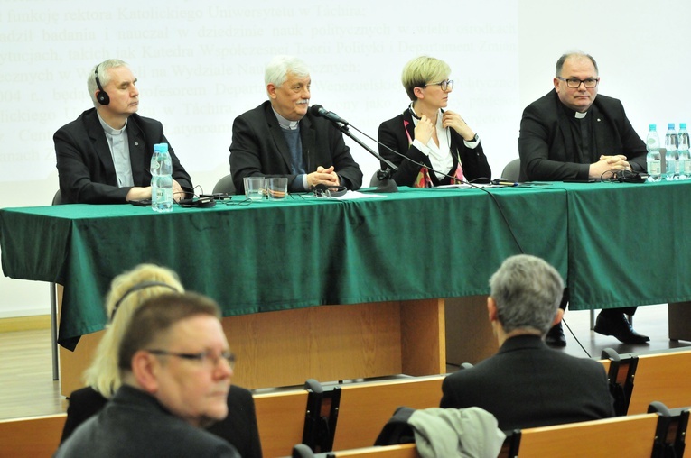 Generał jezuitów na KUL