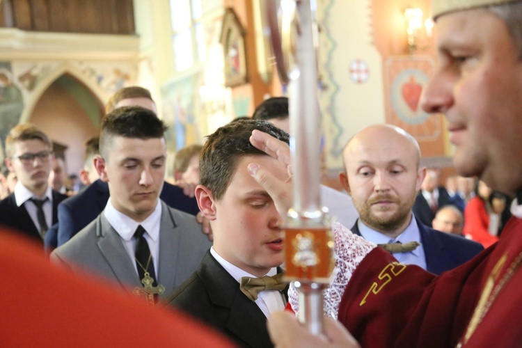 Bierzmowanie w Biegonicach