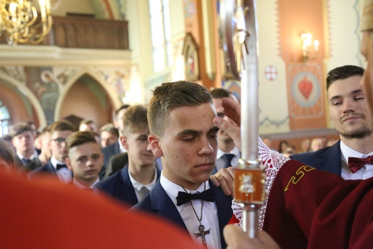 Bierzmowanie w Biegonicach