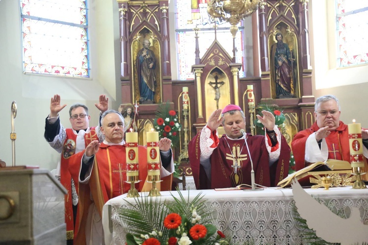 Bierzmowanie w Biegonicach