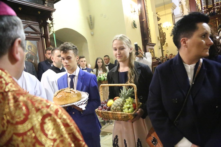 Bierzmowanie w Starym Sączu