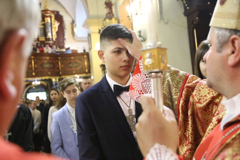 Bierzmowanie w Starym Sączu