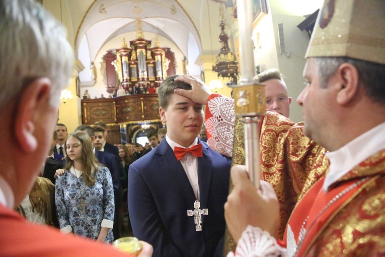 Bierzmowanie w Starym Sączu