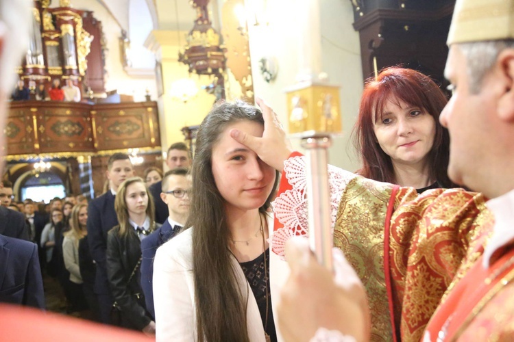 Bierzmowanie w Starym Sączu