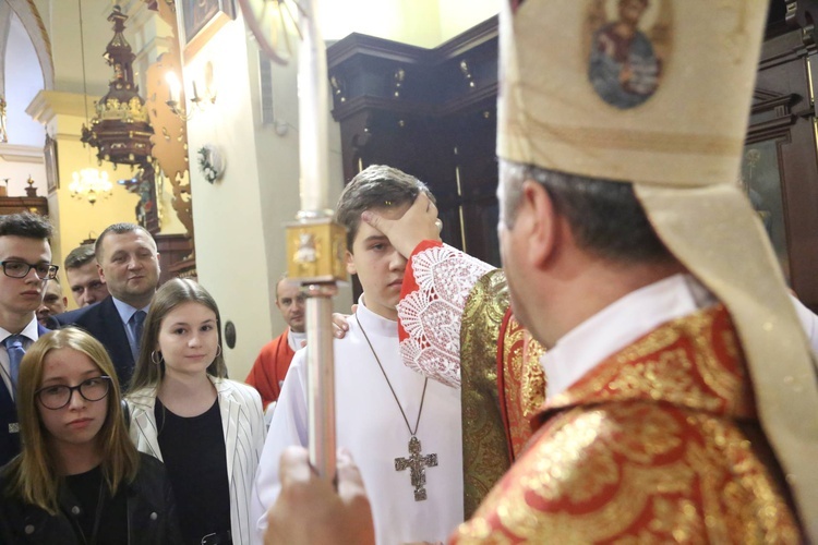 Bierzmowanie w Starym Sączu