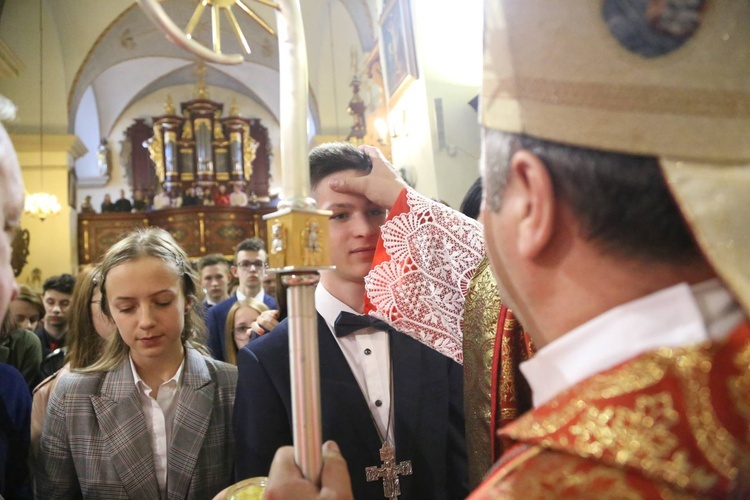 Bierzmowanie w Starym Sączu