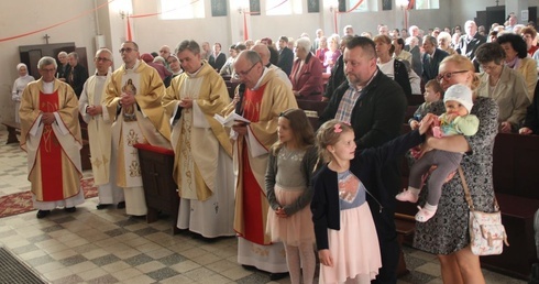 Peregrynacja w Gubinie - parafia pw. Trójcy Świętej