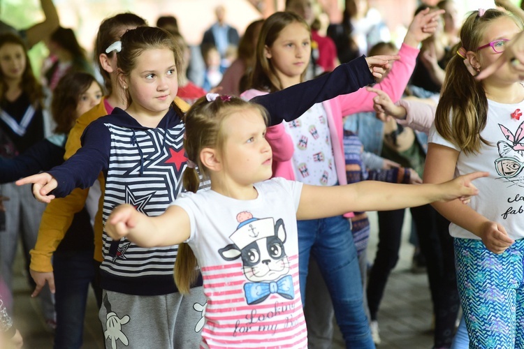 Pieniężno. VI Konkurs Plastyczny "Gdy myślę misje"