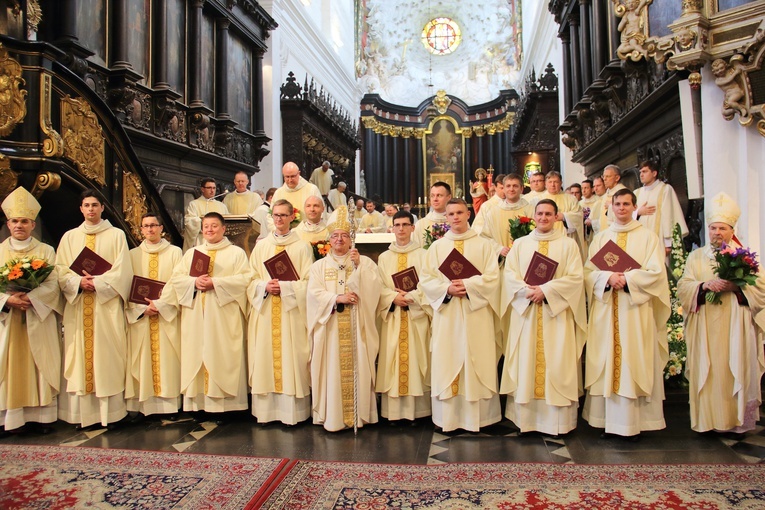 Święcenia prezbiterów w archikatedrze oliwskiej