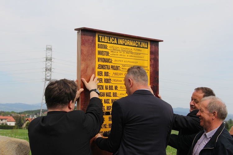 Rozpoczęcie budowy nowego kościoła w Nowym Sączu