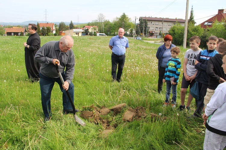 Rozpoczęcie budowy nowego kościoła w Nowym Sączu