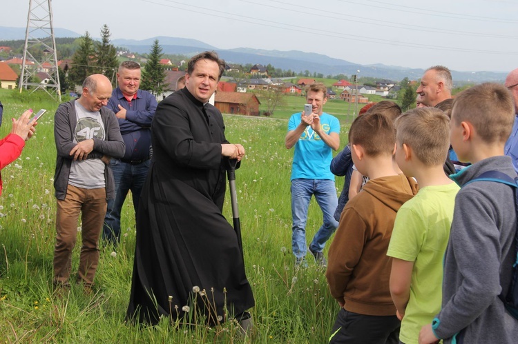 Rozpoczęcie budowy nowego kościoła w Nowym Sączu