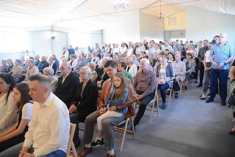 Opole. Pierwsza Eucharystia w parafii św. Jana Pawła II