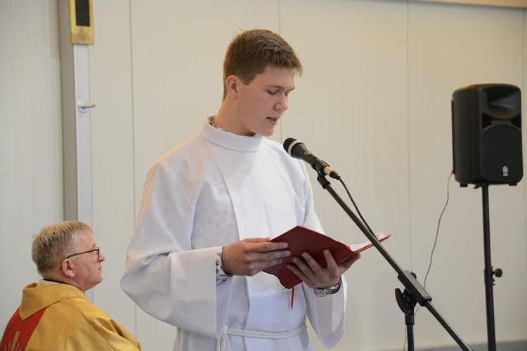 Opole. Pierwsza Eucharystia w parafii św. Jana Pawła II