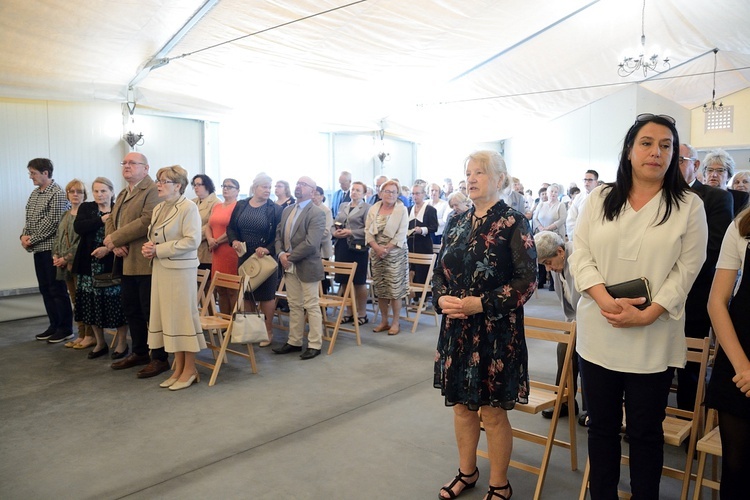 Opole. Pierwsza Eucharystia w parafii św. Jana Pawła II