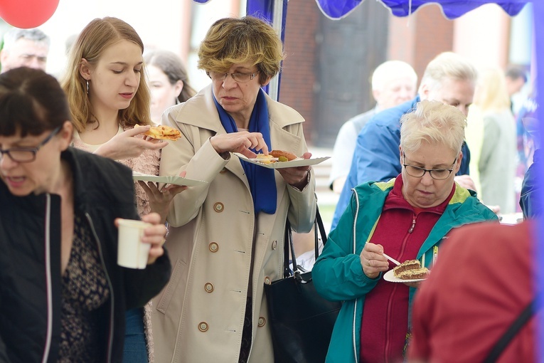 Ostróda. 25-lecie wspólnoty "Wiara i Światło"